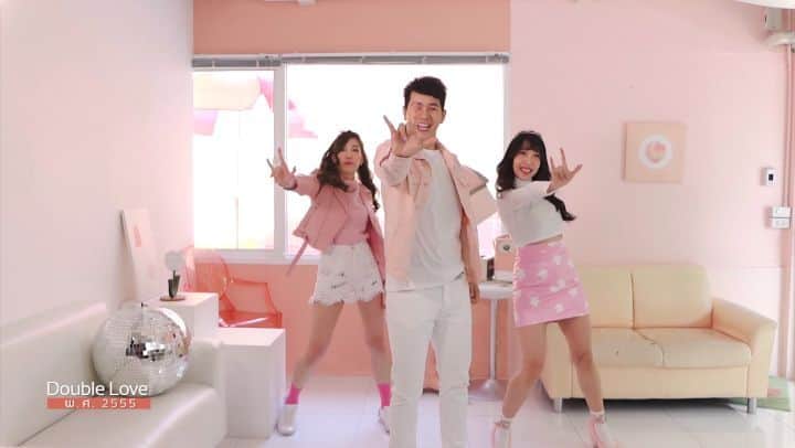 アイス・サランユーのインスタグラム：「Medley เพลง Dance ของ ศรัณยู  Youtube : Ice Sarunyu Official ถ้า Like Share subscribe จะมีแฟนหน้าตาดีนะ เพี้ยงง!!! อิอิ」