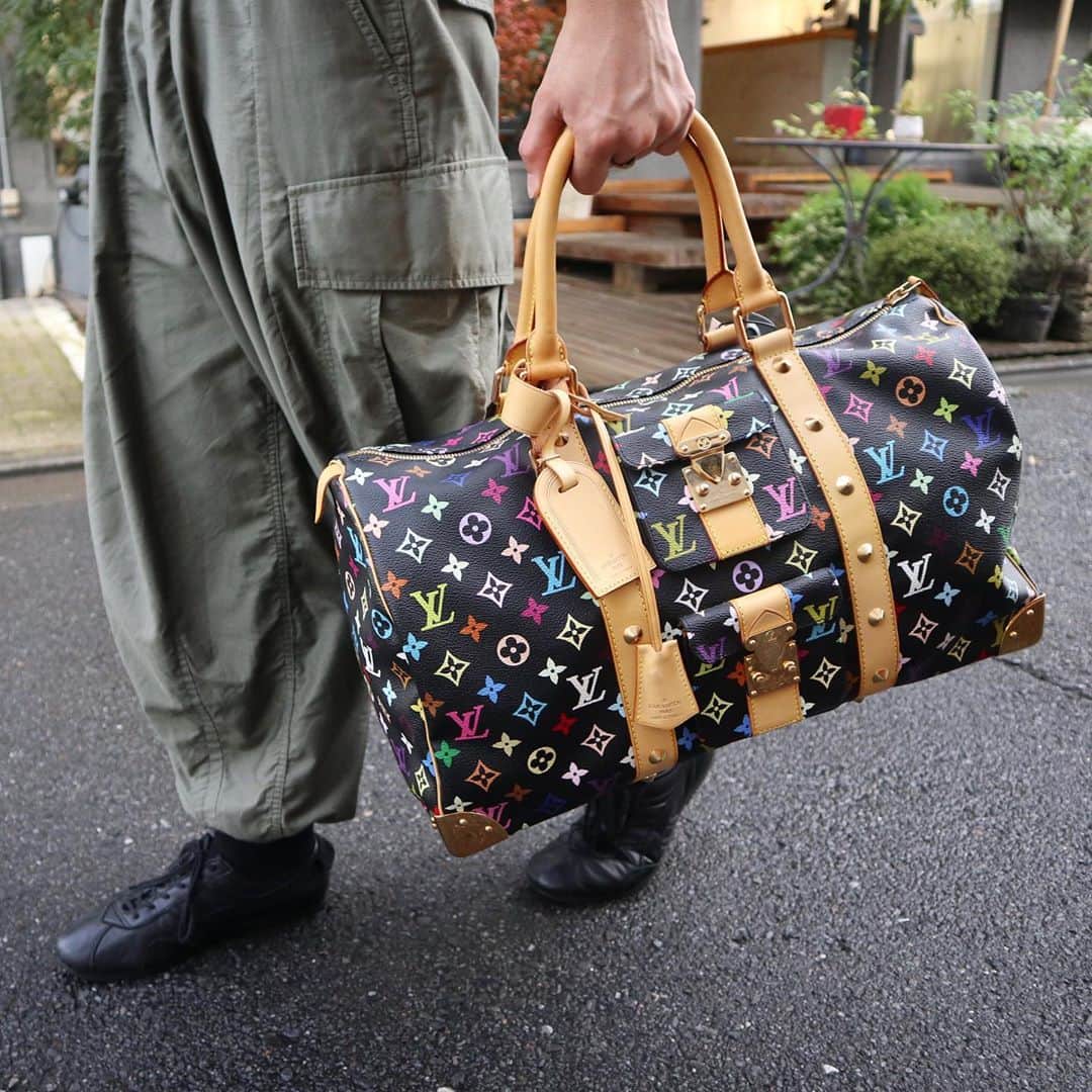 Vintage Brand Boutique AMOREさんのインスタグラム写真 - (Vintage Brand Boutique AMOREInstagram)「Louis Vuitton x Takashi Murakami Keepall 45 from 2004.  AMORE meets LV x MURAKAMI  POPUP Store at AMORE Gentleman July 1st - 29th.  On website search for AO13302.  Free Shipping Worldwide✈️ ≫ ≫ ≫✉️ info@amorevintagetokyo.com  #AMOREmeetsLVxMURAKAMI #村上隆 #ヴィンテージ #ルイヴィトン  #ヴィンテージルイヴィトン #ヴィンテージブランドブティック #アモーレ #アモーレトーキョー #表参道 #青山 #東京 #louisvuitton #takashimurakami #murakamitakashi #vintage #vintagelouisvuitton #louisvuittonvintage #amoretokyo  #amorevintage #vintageshop #amoregentlman #アモーレジェントルマン #popupstore」7月12日 12時43分 - amore_tokyo
