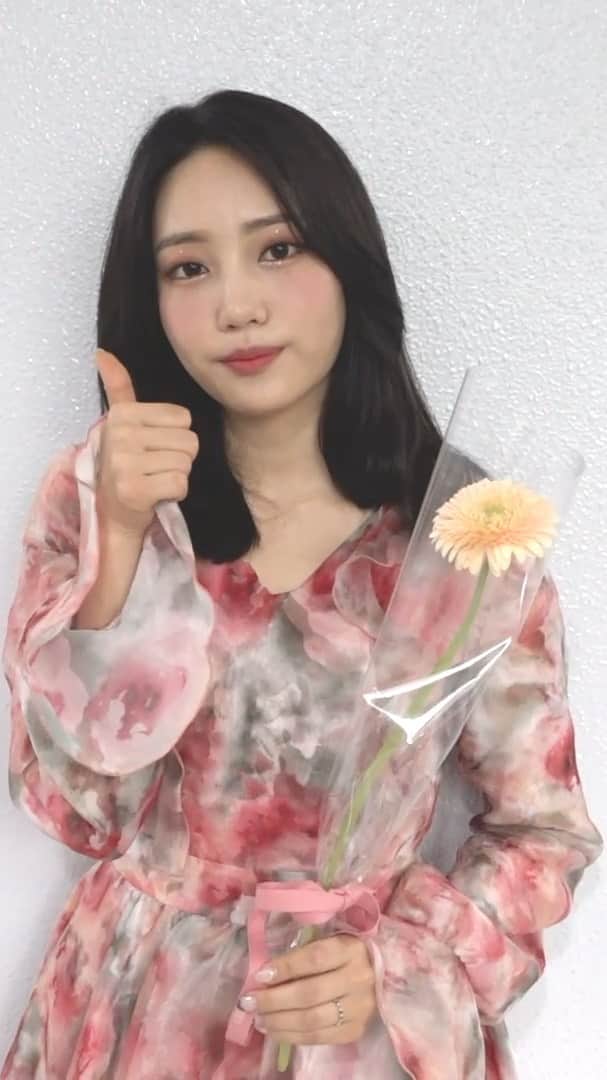 のインスタグラム：「다이아(DIA) 주은의 '감싸줄게요' 막방 INTERVIEW ⠀ #다이아 #DIA #주은 #JUEUN #Flower_4_Seasons #감싸줄게요 #Hug_U」
