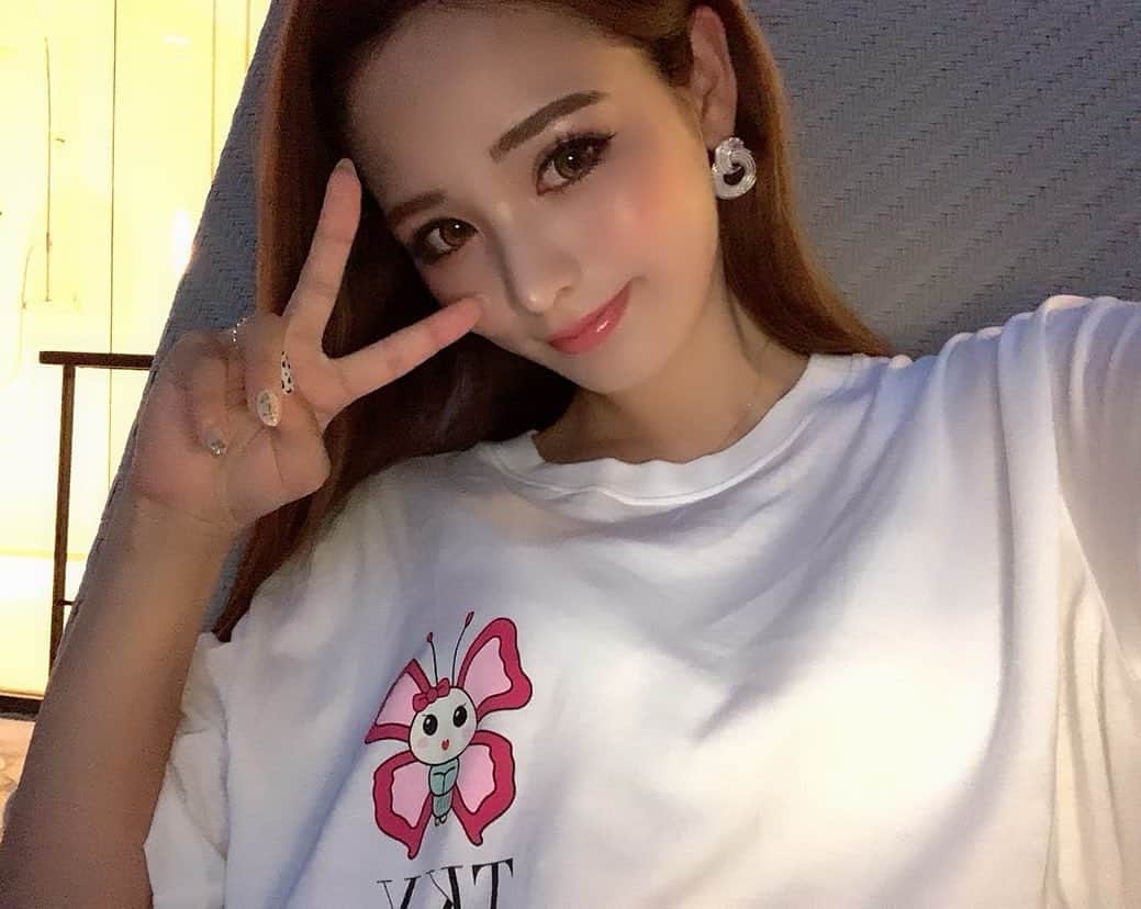 姫奈のインスタグラム：「. . 美味しいご飯たべて プールでたくさん遊んで ひたすら癒された三日間でしたとさっ🍃 何より息子の初めてのプールに海🏖 喜ぶ顔が見れて幸せ🥺 . . . #シギラベイサイドスイートアラマンダ  #宮古島 #家族旅行」