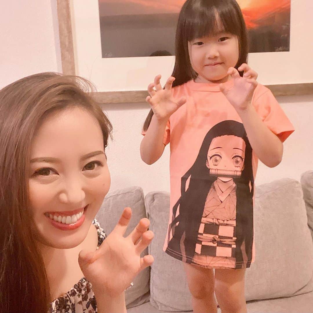 ありさ・あげまんクリエイターのインスタグラム：「禰豆子Tシャツ❤️  いま本当に鬼滅の刃は子供にも大人にも人気ですよね🥰  Tシャツブランドの「OJICO」さんから鬼滅の刃Tシャツが発売されます😁  是非推しキャラTシャツをGETしてね😎🎶  #sponsored #follop @follop.jp  #鬼滅 #鬼滅の刃 #Tシャツ #禰豆子 #OJICO @ojico_official」