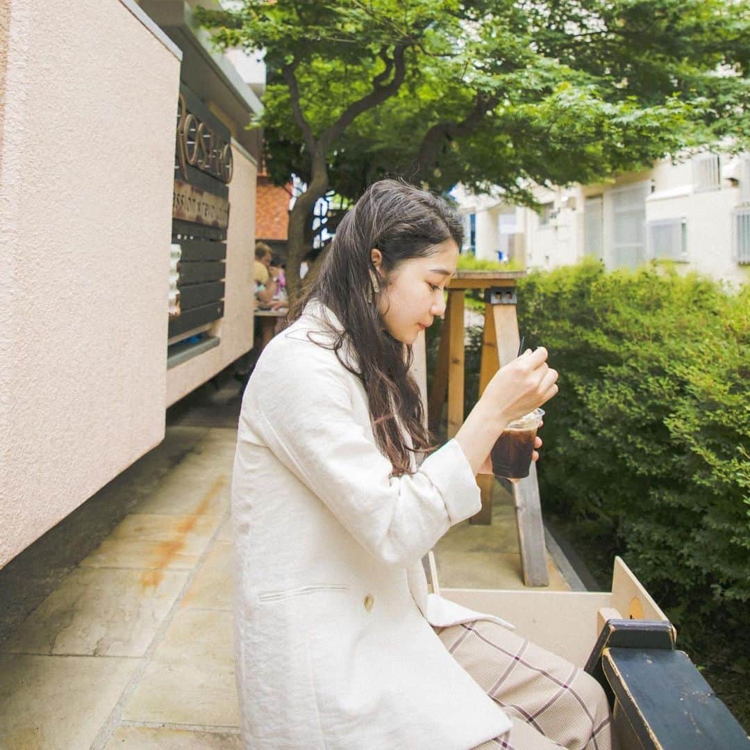 斎藤なりのインスタグラム：「過去の写真を振り返るとやっぱり、 色々見落としてた素敵な写真があるんだよなァ〜  #となりのラジオ」