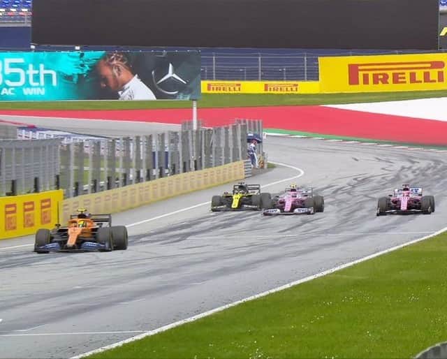 F1さんのインスタグラム写真 - (F1Instagram)「THIS FINISH! @landonorris gets past both Racing Point cars on the last lap to snatch P5! Perez holds on for P6 despite damage after clashing with Albon, with Stroll and Ricciardo 7th and 8th. 0.2s covered 6th, 7th and 8th 😮 . #F1 #Formula1 #AustrianGP #LandoNorris #McLaren」7月12日 23時46分 - f1