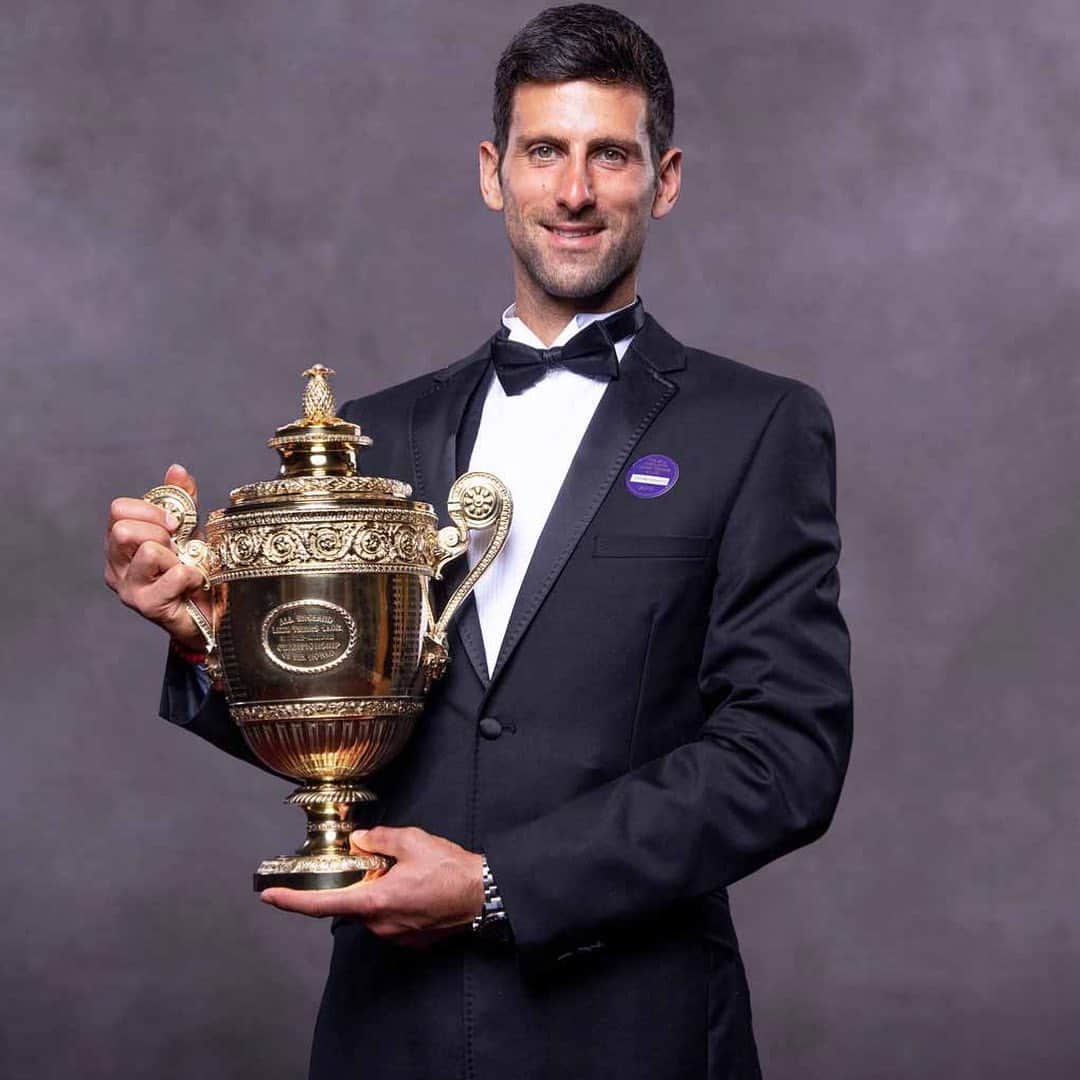 ATP World Tourさんのインスタグラム写真 - (ATP World TourInstagram)「The easiest way to get a seat at the #Wimbledon Champions’ Dinner? Win the title. 🏆」7月12日 15時56分 - atptour