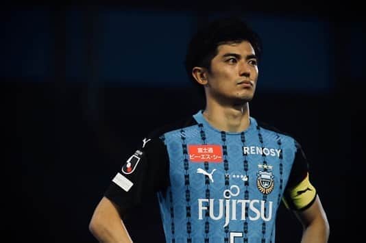 谷口彰悟のインスタグラム：「3連勝！  有観客試合初戦を勝利することができました！ 5000人という入場制限があるなかの試合でしたが、観客の前でプレーできるのは改めて幸せなことだと感じました。 スタジアムに来てくださった方、テレビの前で応援してくださった方本当にありがとうございました。 次も勝つ！💪  #200試合でした #沢山の方に感謝です」
