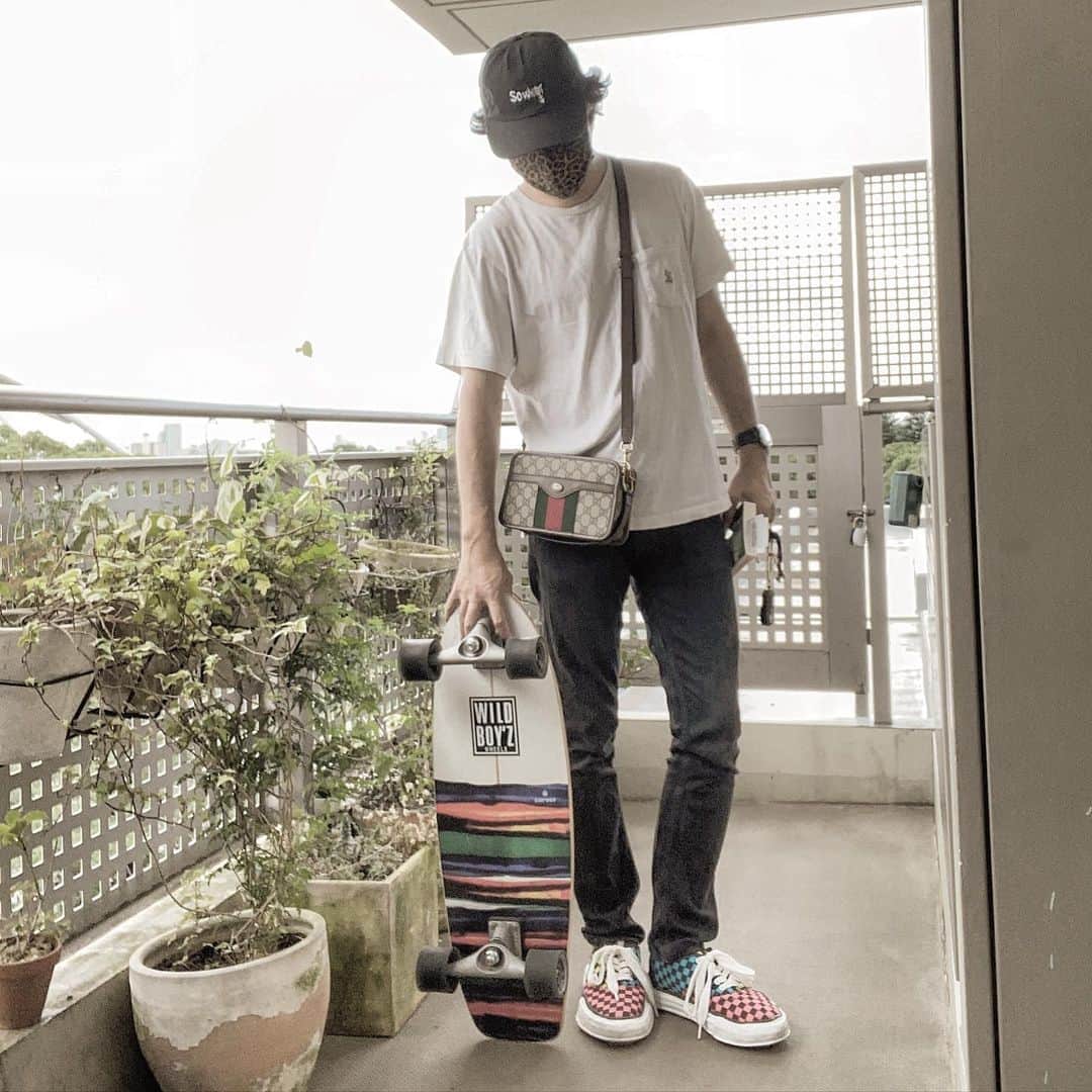 浅野忠信のインスタグラム：「My #carver  #sowhat」