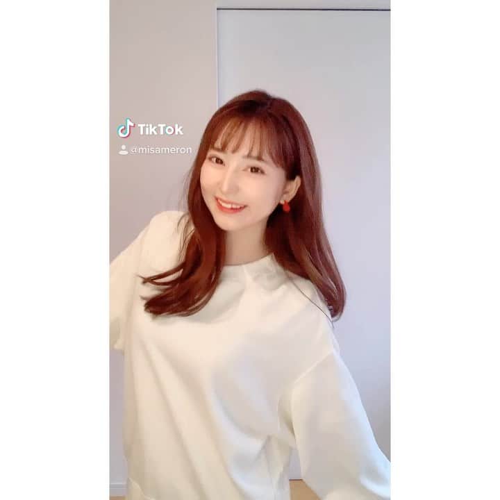 のインスタグラム：「どうにかなりそう🖤💋  #TikTok #あざとくて何が悪いの ♡」