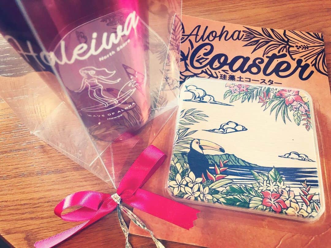 青木茉里奈のインスタグラム：「🏝 親友に5ヶ月振りに会えた..✨お誕生日プレゼントありがとう🎁たくさん元気貰えました( ^ω^ )✨ ・ ・ ・ #ありがとう #大好き #親友」