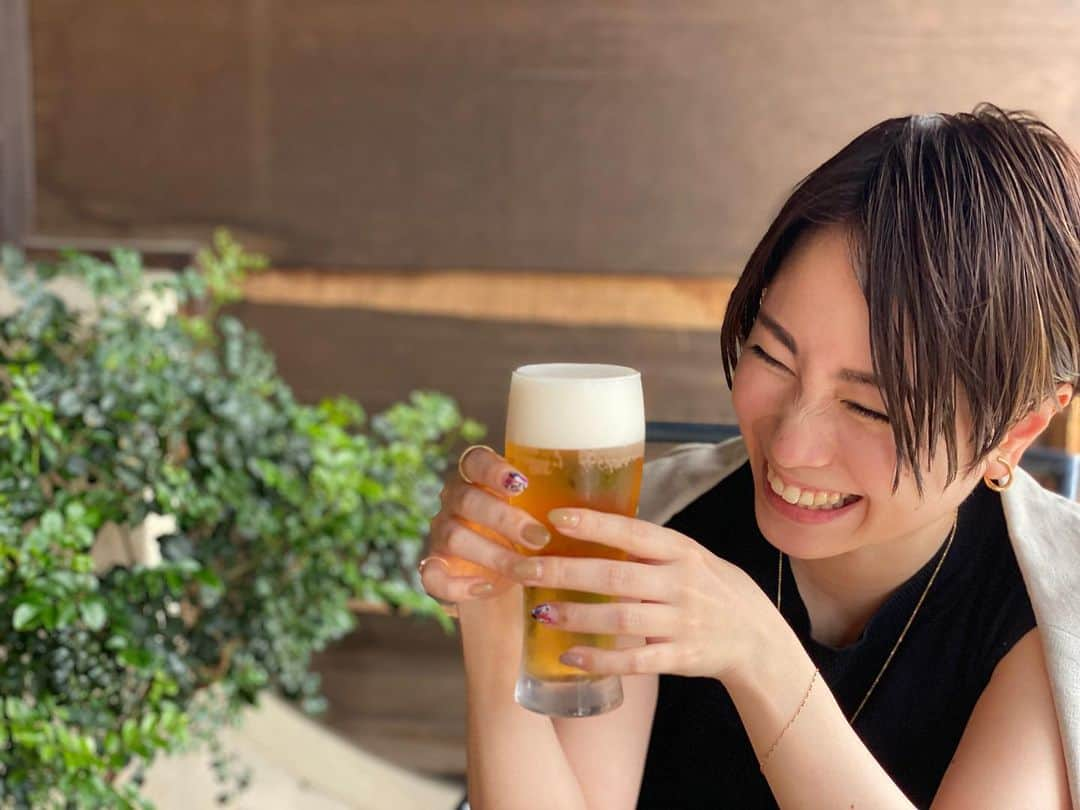 寺田有希さんのインスタグラム写真 - (寺田有希Instagram)「UPしてなかったいつかのビール写真🤳🍻✨嬉しそうですねー🤣🤣笑 ・ ・ 素敵な休日を♡ #beerstagram #beerlover #寺田有希 #teradayuki」7月12日 17時06分 - terada_yuki