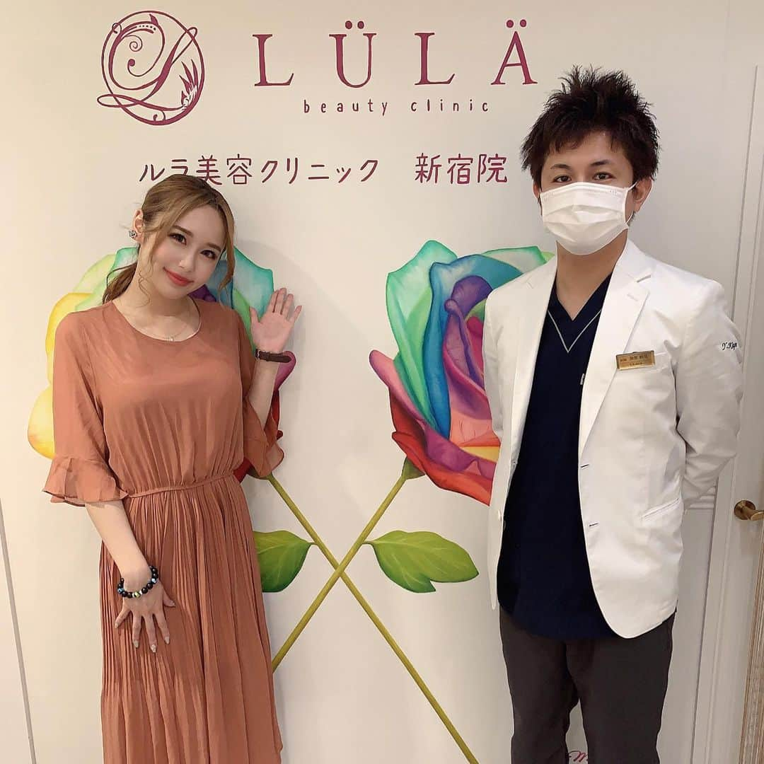 生田千秋さんのインスタグラム写真 - (生田千秋Instagram)「@lulashinjuku さんで﻿ #脂肪溶解注射 を二の腕にしてきました💐 ﻿ (3回目📣)﻿ ﻿ 今回内出血はほぼしなかったです👏✨﻿ 痛みも少なくすぐ終わるので﻿ 気になるところがある人はオススメ😍﻿ ﻿ @dr_kaga_yuki 先生﻿ ありがとうございました😊﻿ ﻿ ﻿ 🤍ルラ美容クリニック新宿院  大豆注射料金﻿ ﻿ 🤍大豆注射(新脂肪溶解注射)モニター価格1cc 1500円﻿ (注入量が10cc未満の場合は1cc あたり3500円となります。)﻿ ﻿ ﻿ #ルラ美容クリニック#LULA美容クリニック#脂肪 #脂肪溶解 #bnls #bnls注射 #脂肪溶解注射1cc2500円#新脂肪溶解注射#アルフォコリン#脂肪溶解注射ならルラ美容クリニック#大豆注射#ルラ美容クリニック新宿院」7月12日 17時29分 - maechi_0815