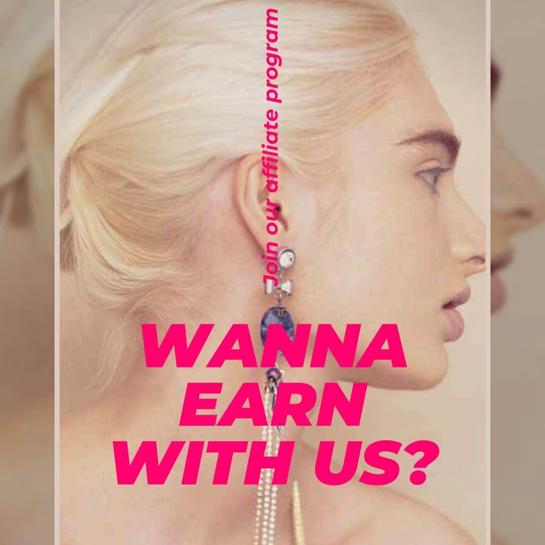 メイデンアートのインスタグラム：「Wanna become a jewelry consultant and earn with us?💎💎💎 . Join Now our Affiliate Program🔥 . Comment YES☀️ below and I will DM more details 🤩 . . . .  #jewelryconsultant #adornedbyummi #accessorystylist #luxuryjewelryshopper #dubaijewelryshopper #dubaiaccessories #jewelry #onlinejewelrystore #bridestobe #naijaweddings #wholesalejewelry #jewelrystylist #wholesalemarket #braziliangoldplated #bridalaccessories #linkinbio #lagosmums #nontarnishjewelry #karatgold #jewelrydesigner #bridaljewelry #dubaigoldsouk #jewelrysellerinlagos #naijabrides #abujamums #jewelryonlineshop #hautecouture #jewellery #manhattanjeweler #bhfyp」