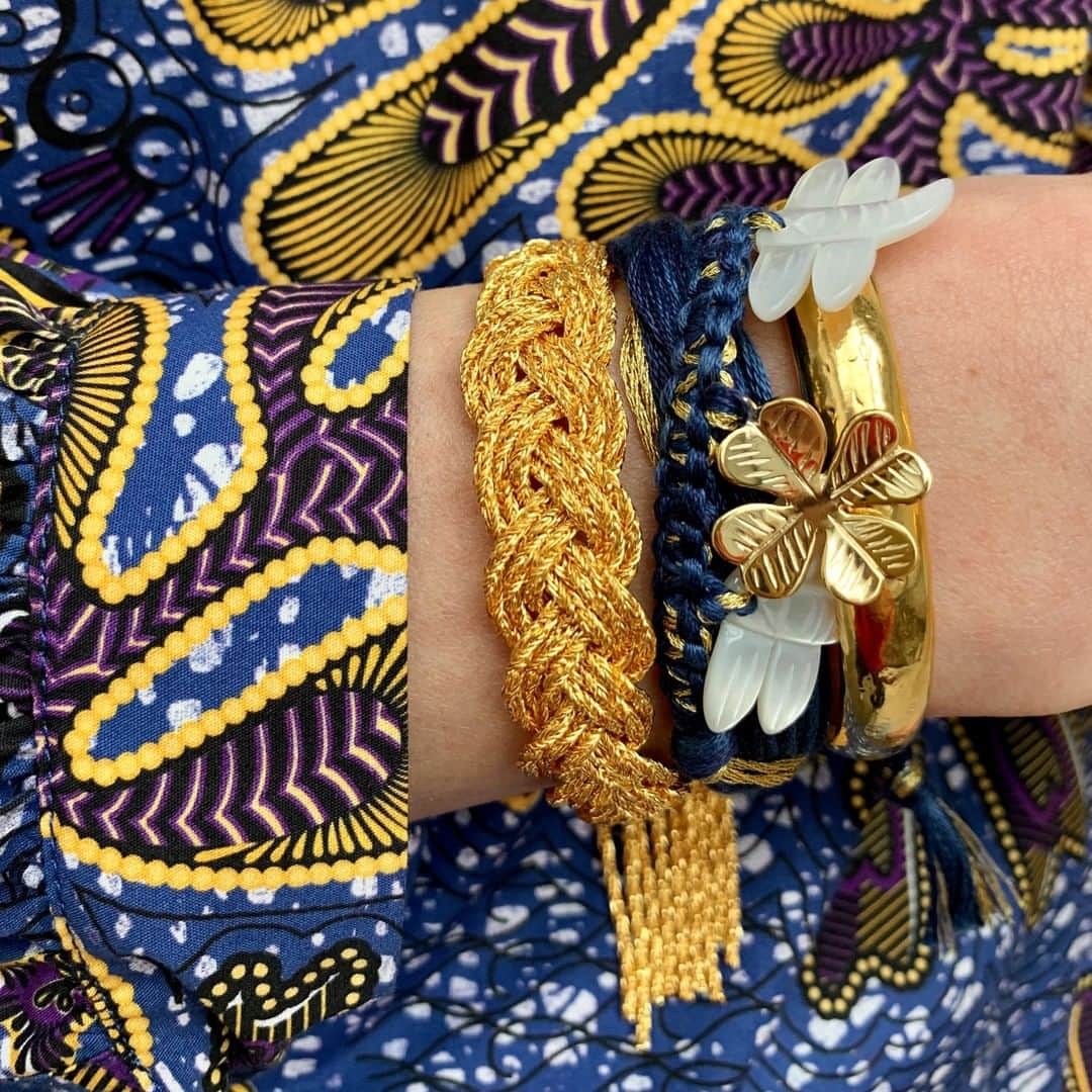 のインスタグラム：「Sunday wrist 🦋 #miki #honolulu #maria #aureliebidermann」