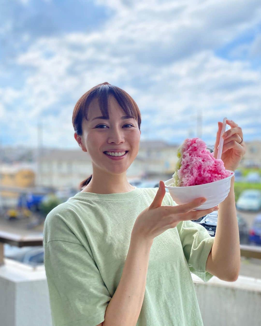 比嘉愛未さんのインスタグラム写真 - (比嘉愛未Instagram)「🍧✨ #レンタルなんもしない人 #お久しぶりの沙紀さんです」7月12日 18時41分 - higa_manami