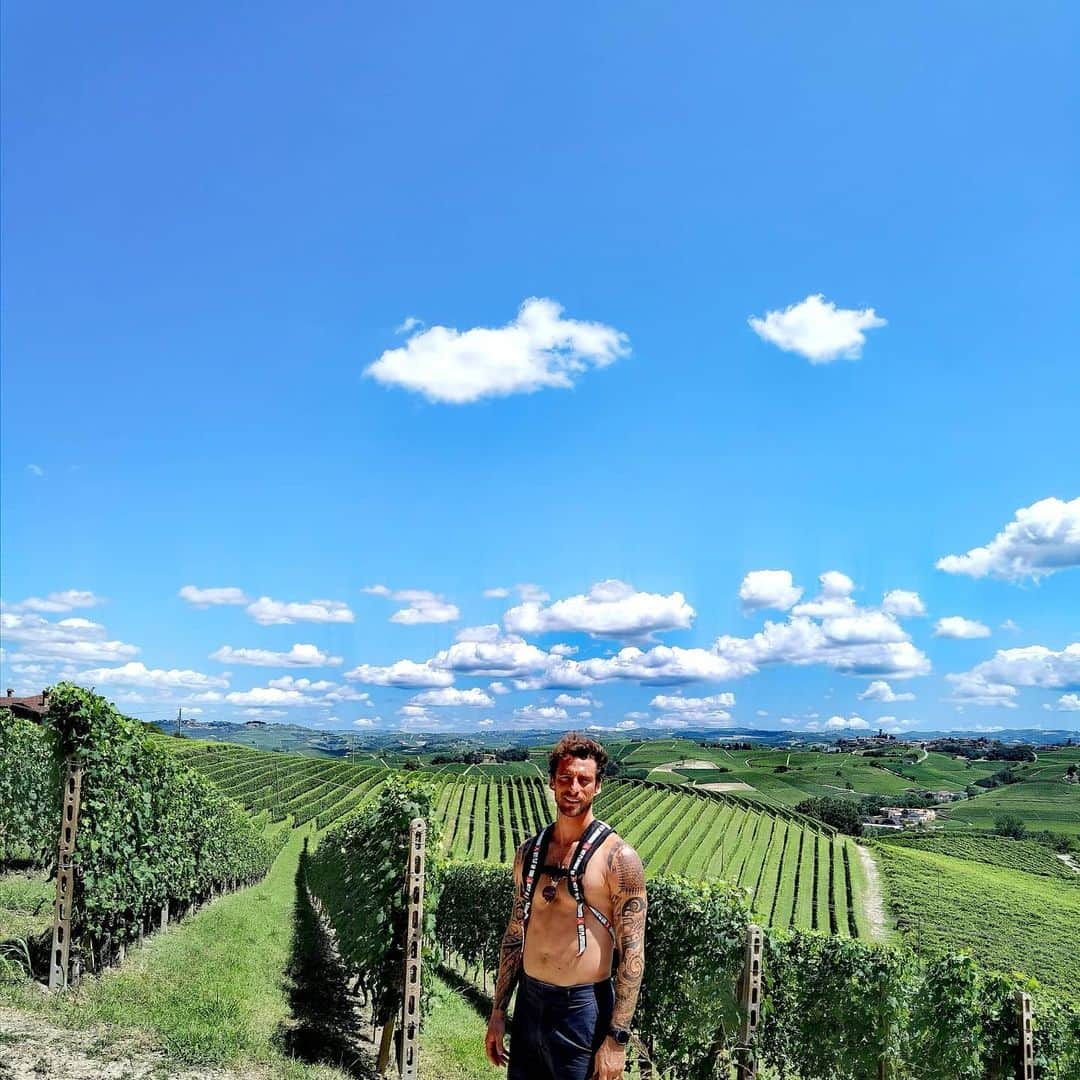 クラウディオ・マルキジオさんのインスタグラム写真 - (クラウディオ・マルキジオInstagram)「La Morra 🍇🌤️📸 #amazingview #piedmont #wine」7月13日 0時13分 - marchisiocla8