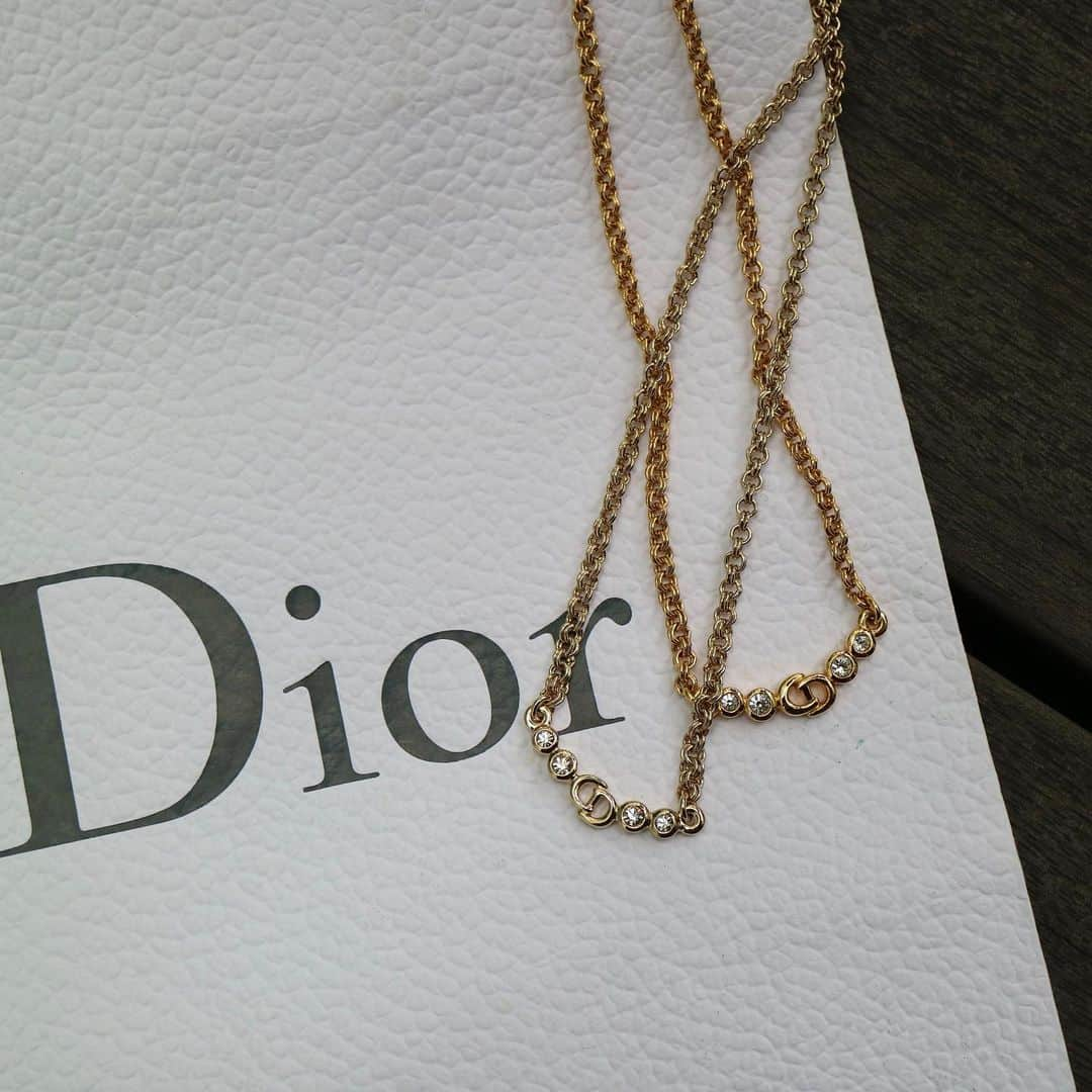 Vintage Brand Boutique AMOREさんのインスタグラム写真 - (Vintage Brand Boutique AMOREInstagram)「Dior logo rhinestone necklaces   On webstore search for AO27359&AO27360  Please DM us if you are interested in the item! ▶︎Free Shipping Worldwide✈️ info@amorevintagetokyo.com  #ヴィンテージ #ディオール  #ヴィンテージディオール #ヴィンテージブランドブティック #アモーレ #アモーレトーキョー #表参道 #青山 #東京 #christiandior #vintage #vintageDior #amoretokyo  #amorevintage #vintageshop」7月12日 19時15分 - amore_tokyo