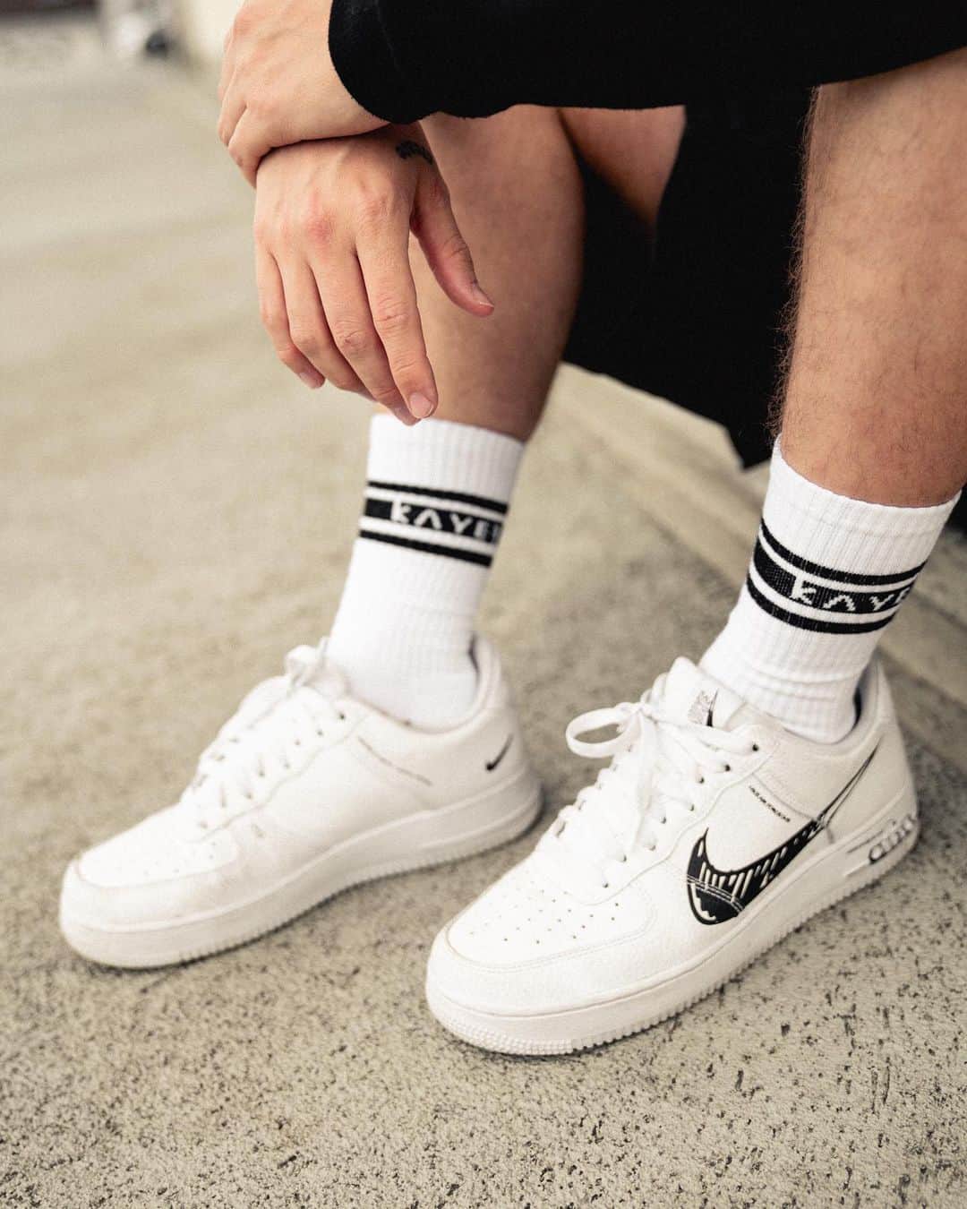 Kayefのインスタグラム：「New Socks! Jetzt online 🤟🏻🔥 www.kayef-shop.de」