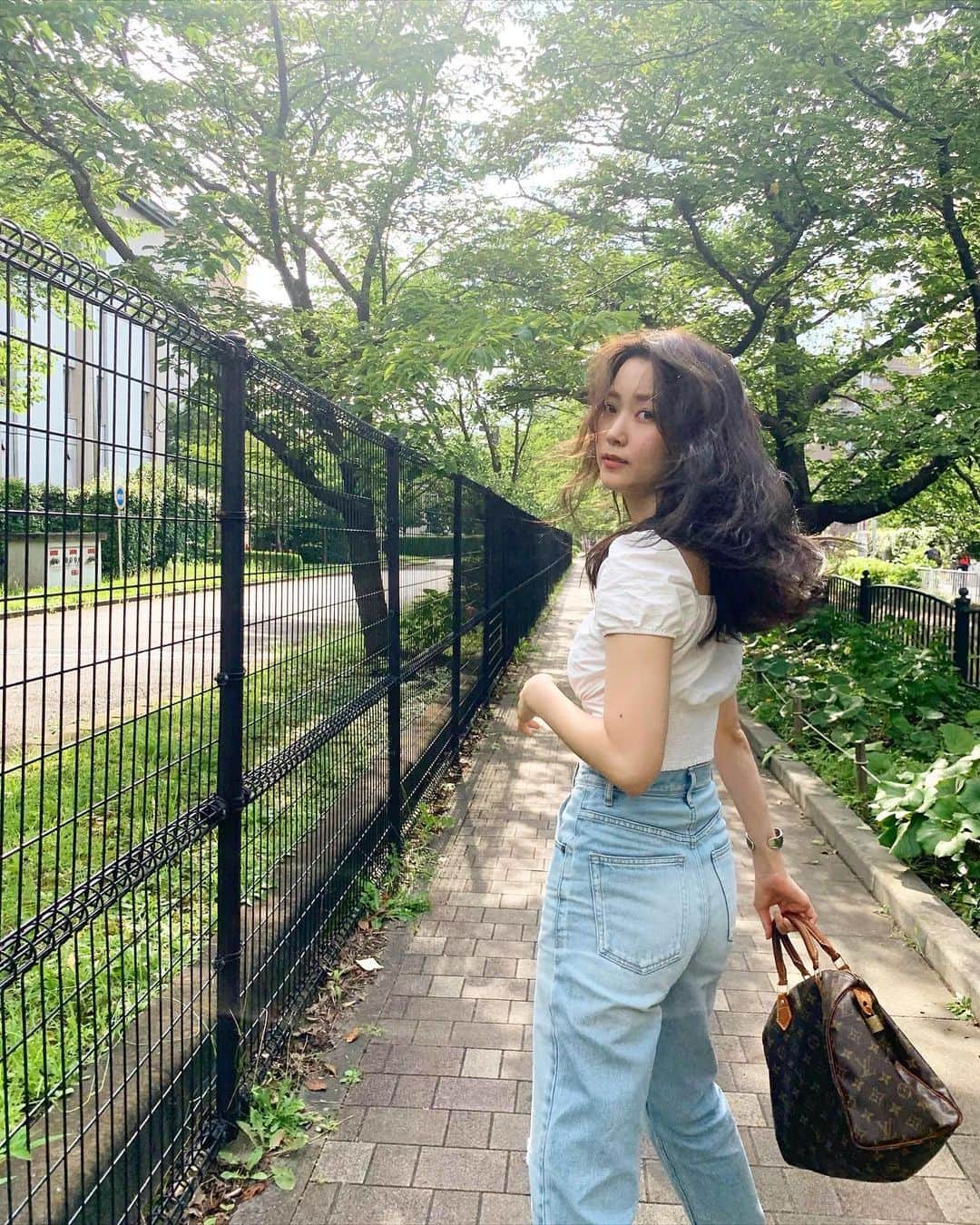 佐藤優津季のインスタグラム：「🌬🍃🌬🍃 #tops #zara #ザラ #denim #stunninglure #スタニングルアー」