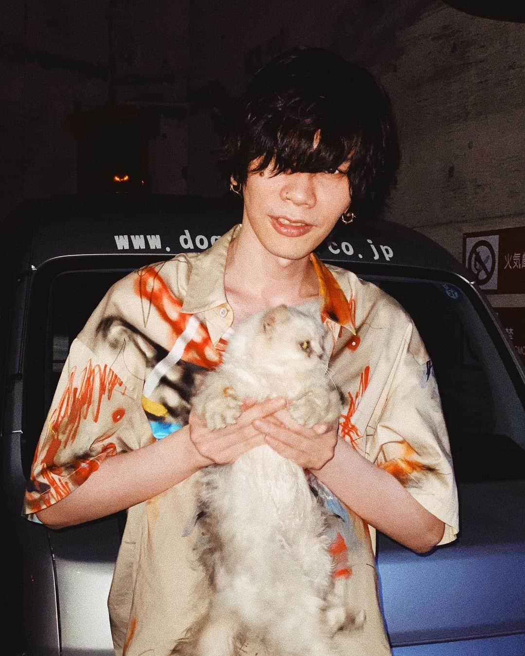 米津玄師のインスタグラム：「⚡️」