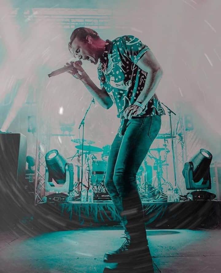 Alternative Pressさんのインスタグラム写真 - (Alternative PressInstagram)「Happy birthday to one of the most appealing voices in music, @tilianpearson! You continue to amaze us with your penetrating vocals and irresistible stage presence. Both on your own and with @dancegavindance, you show us just how remarkably talented you are. Comment below to wish Tilian a very happy birthday 🥳 ⁠ 📷: @cobyrossi⁠ .⁠ .⁠ .⁠ #tilian #tilianpearson #dancegavindance #dgd #alternativepress #altpress⁠」7月12日 21時01分 - altpress