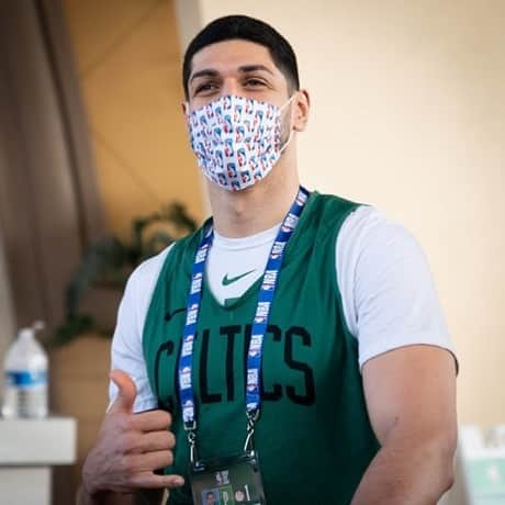 NBAさんのインスタグラム写真 - (NBAInstagram)「The most important assist you can make is to your community: Wear a mask when out in public. #NBATogether   For all of the latest health & safety guidelines, visit cdc.gov.」7月12日 21時10分 - nba