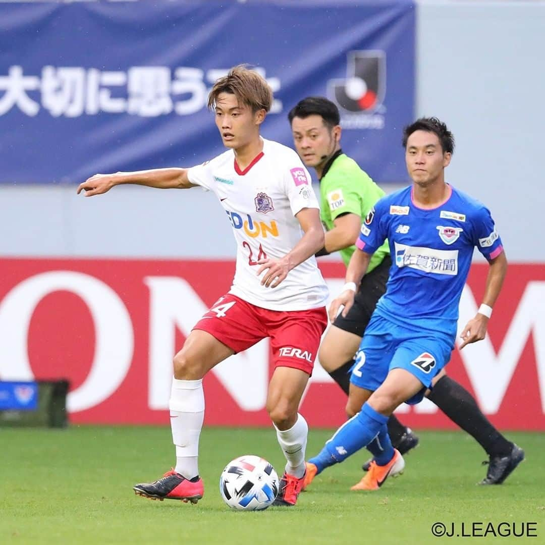 サンフレッチェ広島さんのインスタグラム写真 - (サンフレッチェ広島Instagram)「. ⚽️明治安田生命J1リーグ第4節　試合結果⚽️ サガン鳥栖　0-0　サンフレッチェ広島 前半：0-0 後半：0-0  3連戦ラストゲームは、死闘を繰り広げながらも最後までゴールを割ることができず、引き分けに終わりました。  #青山敏弘 選手 #佐々木翔 選手 #東俊希 選手 #sanfrecce #積攻」7月12日 21時23分 - sanfrecce.official