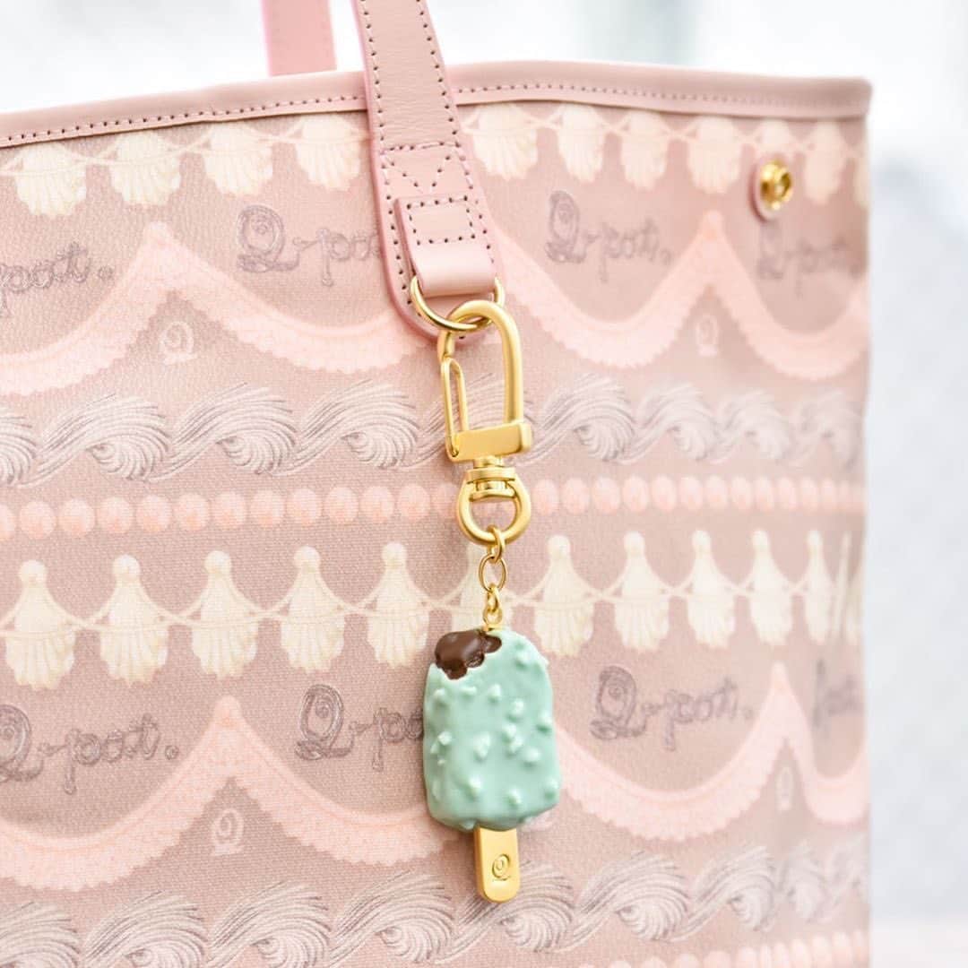 のインスタグラム：「⭐︎﻿ Back in stock!﻿ CHOCOLATE ICE CREAM BAR Collection 🍨💗﻿ ﻿ Get our never melting ice cream♪﻿ ﻿ #qpot #icecream #2020ss #icecreambar #sweet #fashionjewelry #fashionaccessory #sweetsaccessory #madeinjapan」