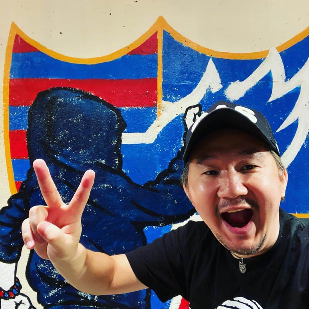 のインスタグラム：「🔵🔴﻿ ﻿ イエ〜イ、勝ったぜ〜‼️﻿ ﻿ DAZNで見るのも良いのか悪いのか慣れて来ちゃったよ⁉️苦笑﻿ ﻿ そして、ディレイしてるんだろうけど映像を見る前に携帯でゴールが判ってしまう。。。﻿ ﻿ 改善しないとな！w﻿ ﻿ #tokyo12﻿」