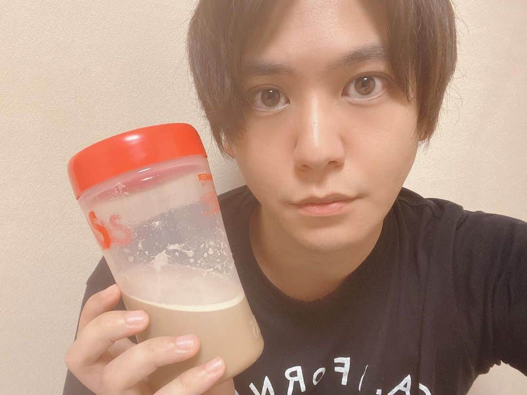 佐野和真のインスタグラム：「いつかのプロテインと僕。」