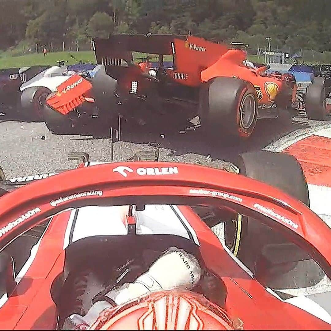 F1さんのインスタグラム写真 - (F1Instagram)「Vettel and Leclerc collide on Lap 1! . They came together at Turn 3 in front of Kimi Raikkonen. They have both retired . #F1 #Formula1 #AustrianGP 🇦🇹」7月12日 22時22分 - f1