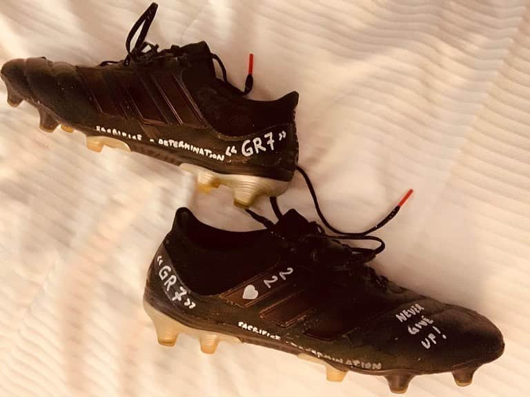 ジュゼッペ・ロッシさんのインスタグラム写真 - (ジュゼッペ・ロッシInstagram)「🔥🔥Wearing these babies tonight 💯🔥🔥 #PepitosBoots #giveback #mls #gameday #blm #passion #dedication #determination #sacrifice #nevergiveup #22」7月13日 9時30分 - beppe787