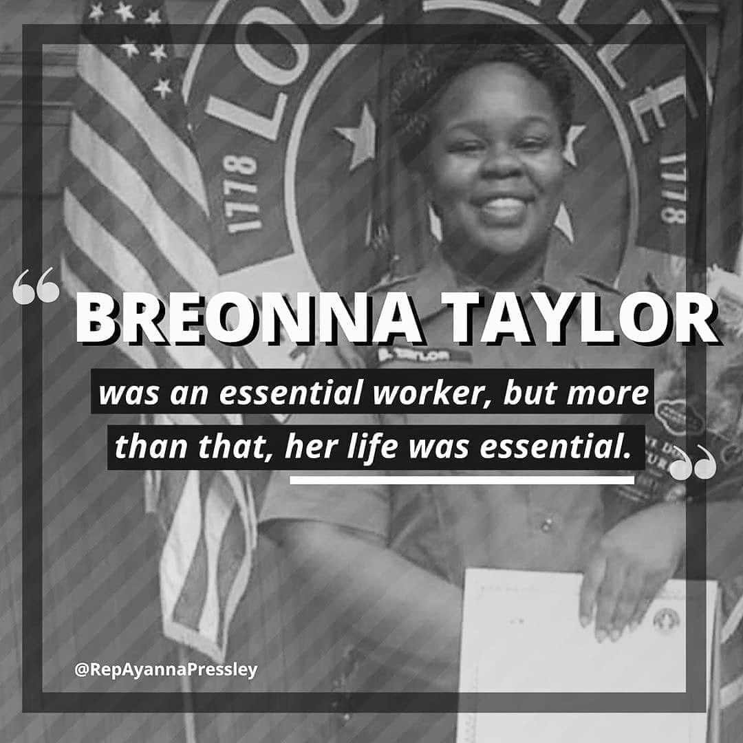 クレア・コフィーのインスタグラム：「#sayhername until there’s change.   #RG @repayannapressley Despite the fact that Black women have been the truth tellers, the table shakers, the disruptors, the preservers of democracy and the most reliable voting constituency, we are rendered invisible. . We have to say Breonna’s name. We have to center the value of her life while also acknowledging the contradiction that she worked to save lives and then, because of no-knock warrants and the fact that to most we will never appear unarmed, her life was violently taken. . Before we define a person’s value based on the utility of their work, we have to center the value of their lives. . Ban no-knock warrants. Ban chokeholds. End qualified immunity. Demand accountability for #BreonnaTaylor.」