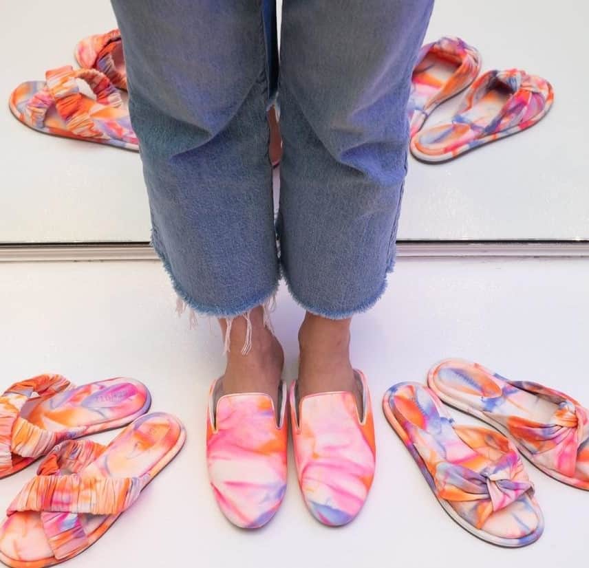 Schutzのインスタグラム：「ONE OF EACH PLEASE 💜  #schutztiedye #liveinschutz」