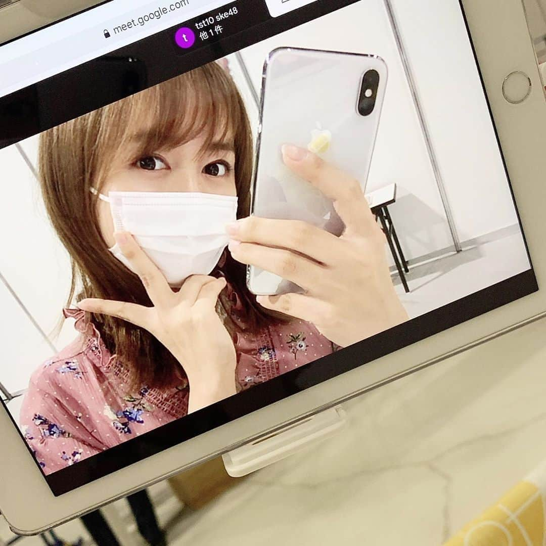 大場美奈さんのインスタグラム写真 - (大場美奈Instagram)「✌🏻 久しぶりにファンのみんなと ipad越しにだけど会えました☺️🌼 新しいイベント大変なこともあったけど楽しかった📱」7月13日 0時47分 - obamina__43