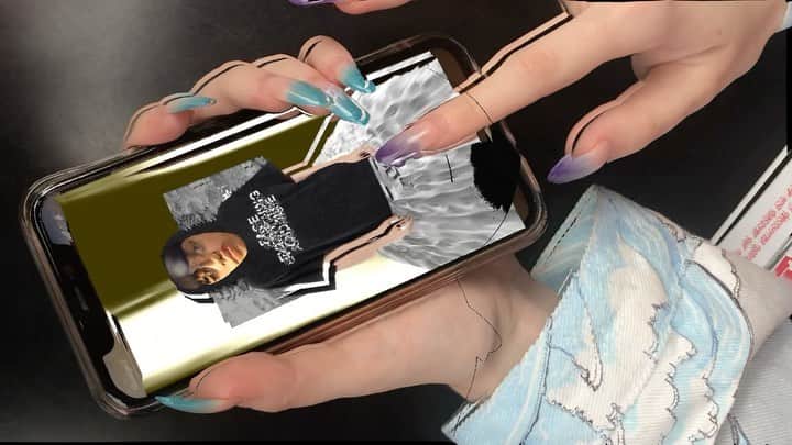アンドレアクルーズのインスタグラム：「ANDREA CREWS SS21 DIGITAL SHOW New filter @krlamama」