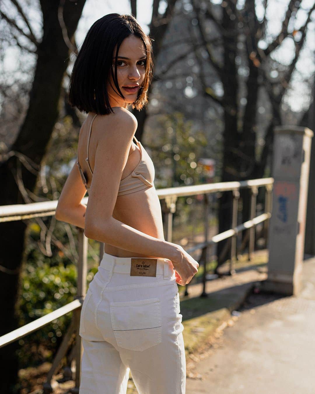 ケアレーベルのインスタグラム：「What are you looking at? Never seen a pair of jeans cool like that?⁣ ⁣ #carelabel #denimlovers #denimstory #denimaddiction」