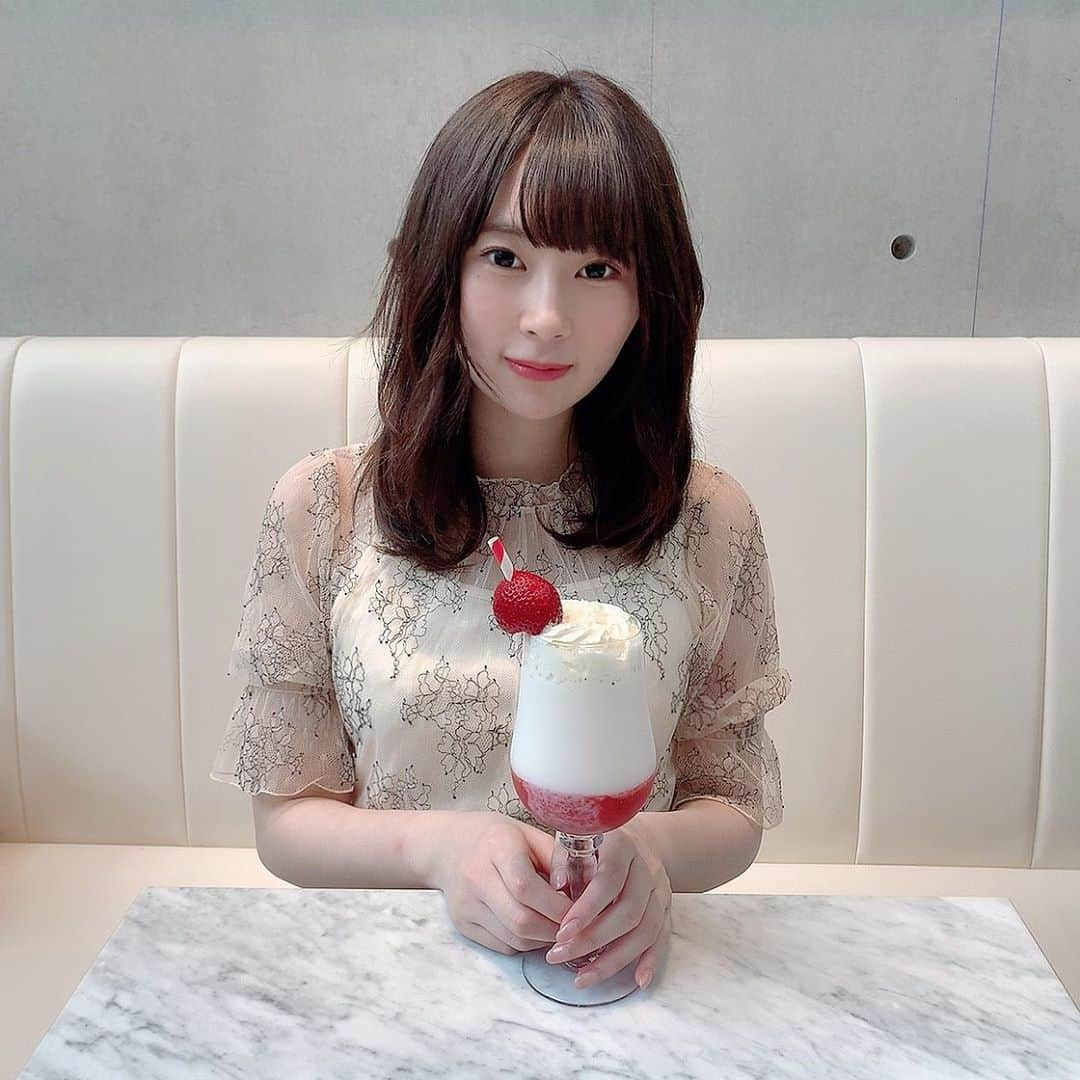 長沢菜々香さんのインスタグラム写真 - (長沢菜々香Instagram)「いちご牛乳とフレンチトースト🍓🍞  . . . #カフェ#代官山カフェ」7月13日 1時07分 - nanako_nagasawa__