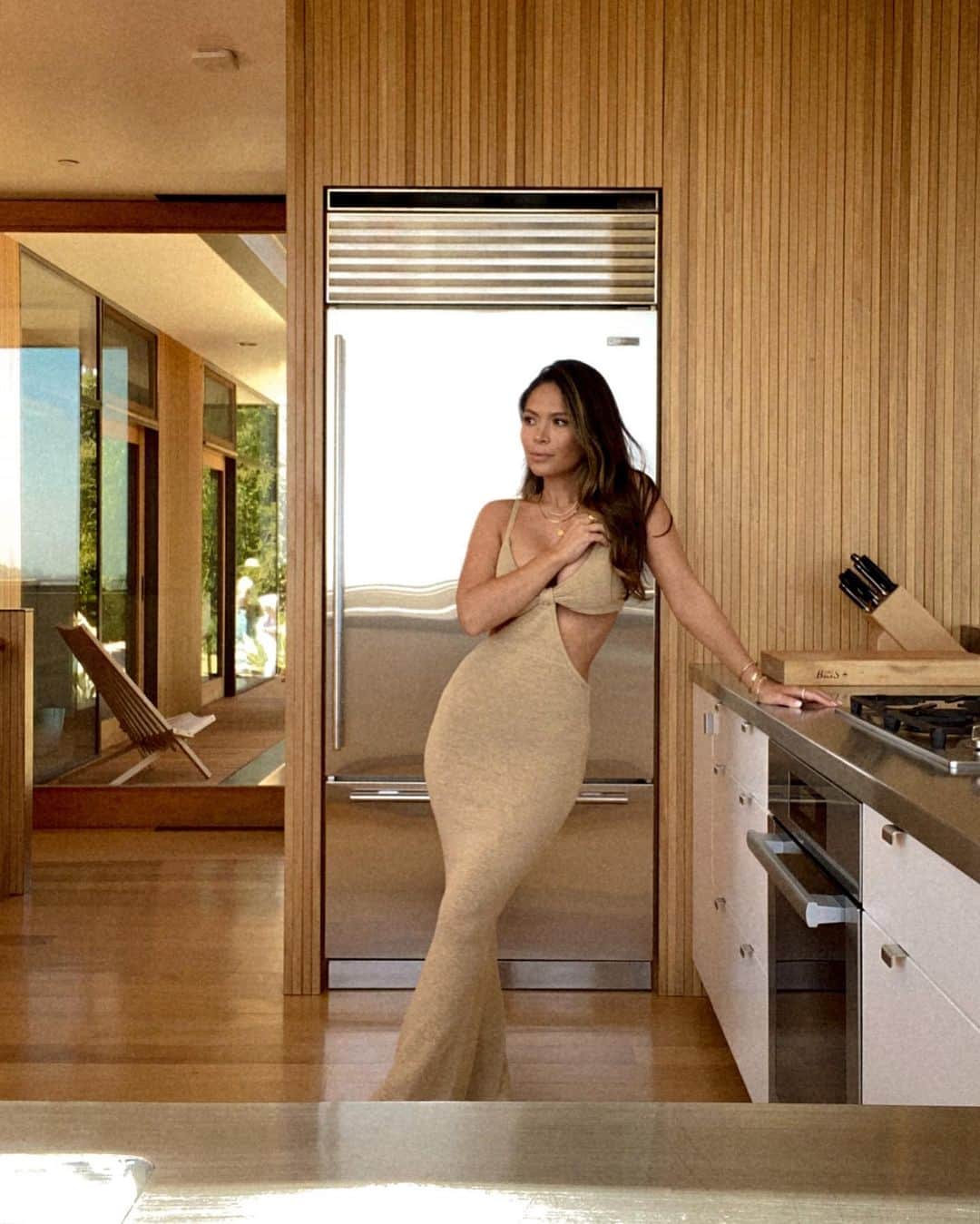 Marianna Hewittのインスタグラム：「the unofficial dress of summer 2020」