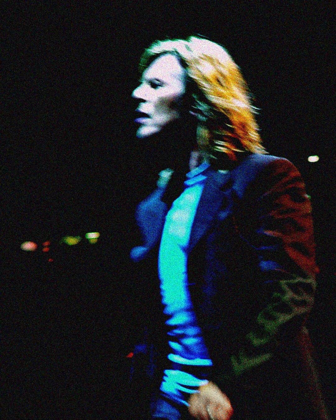 デヴィッド・ボウイさんのインスタグラム写真 - (デヴィッド・ボウイInstagram)「TWO WEEKS LEFT TO RELIVE THE GLASTO EXPERIENCE   “I remember how we wept...”   As you know, BBC TWO in the UK showed David Bowie’s full Glastonbury set a couple of weeks ago.   It was a rather emotional atmosphere as so many of us relived the experience together again, twenty years after the original gig.   The two-hour broadcast is still available for a couple of weeks to those of you who can access the BBC iPlayer: https://smarturl.it/DBatGlasto2000BBC2 (Temp link in bio)   Meanwhile, we’ll leave you with a handful of pictures taken by Total Blam Blam (@BlamSnap) at rehearsals in New York, along with backstage shots from the day and the show itself.   #BowieTV  #BowieGlasto2000」7月13日 2時10分 - davidbowie