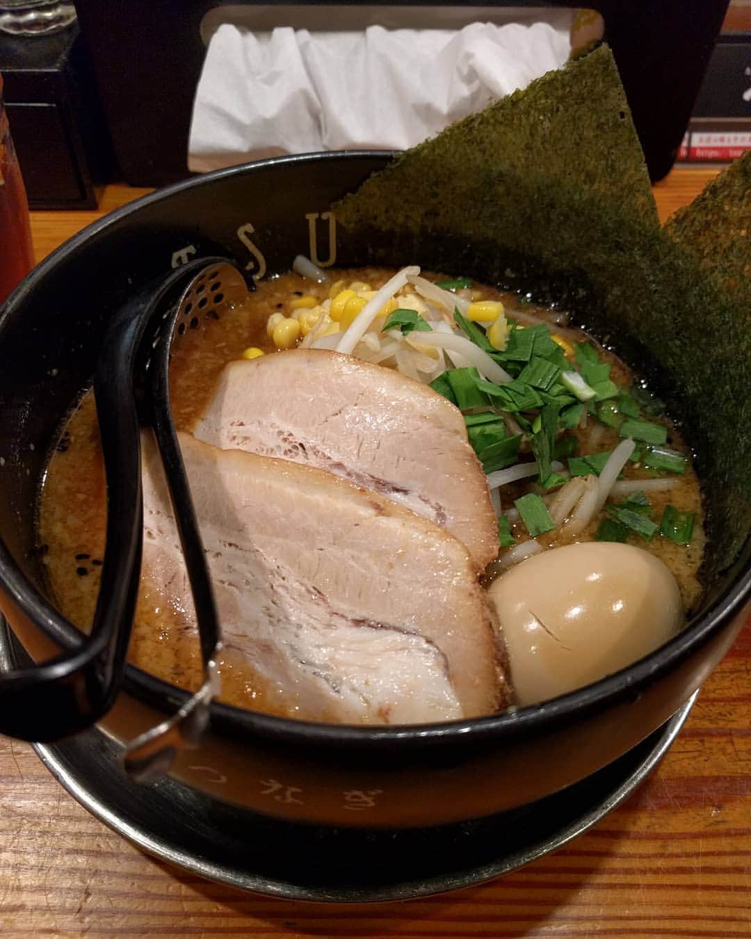 越中睦士のグルメインスタ