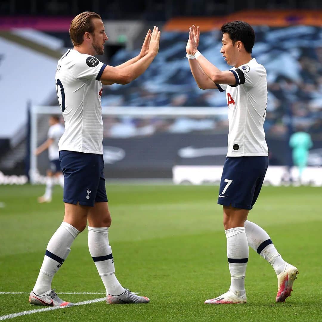 ハリー・ケインのインスタグラム：「That’s more like it! Love a derby win 🔥 #COYS」