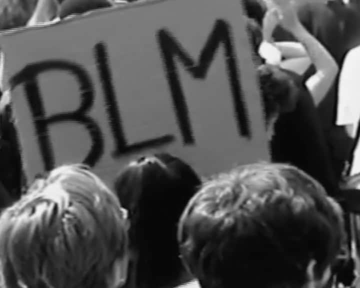 のインスタグラム：「“We don’t leave here and stop, this is longevity,” said @johnboyega at London’s #BlackLivesMatter protest on 3rd June. @morganneverussell captures the demonstrations that took place in London and Leeds; swipe up in our stories to watch the full film.」