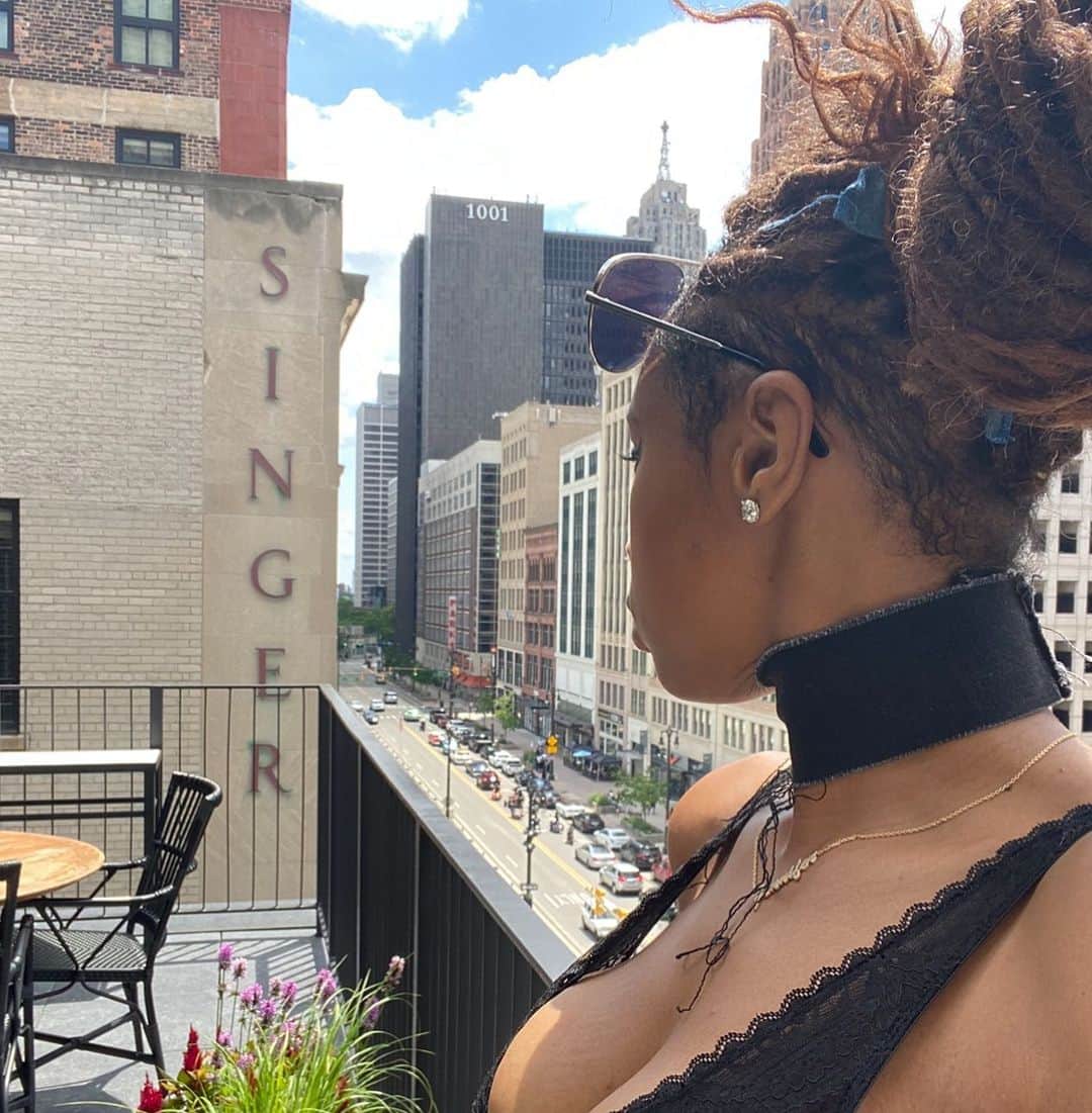 ジェニファー・ハドソンのインスタグラム：「Always thinking of you」