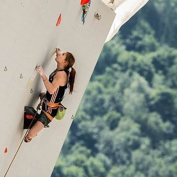 ミナ・マルコヴィッチさんのインスタグラム写真 - (ミナ・マルコヴィッチInstagram)「Chamonix. ...  . One of my favorite event of the year. I have been competing there for 14 straight years, ever since I started with WC to last year, when I had to skip it due the injury.  .  Perform 8 times in the final and stand 3 times on the top of the podium in front of a huge crowd of magic public #Chamonix are definitely feelings, worth to remember. 💕   .  This year at that time I/we are unfortunately not there. But the memories stay forever.   .  Foto: @lukafonda .  #ifsc #climbing #climbingcompetition #foryourmountain #lasportiva」7月13日 4時54分 - miiiinam