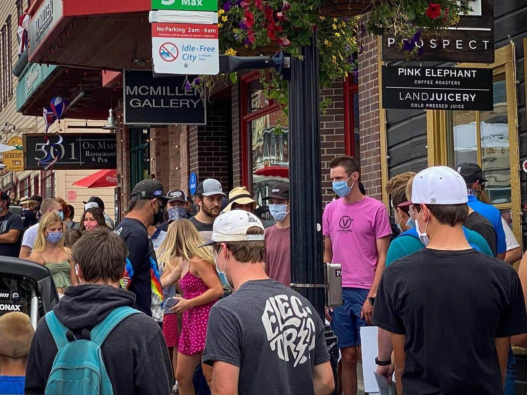 ケン・ブロックさんのインスタグラム写真 - (ケン・ブロックInstagram)「Another BIG thanks to all the fans who came out to @theHoonigan’s newest retailer - Prospect on Main St. in Park City - to see my Ford F-150 Hoonitruck this past Friday. So many people showed up that Prospect sold out of the Hoonigan’s gear! (thanks for that support!) #bestfans #supportlocalretailers #Hoonitruck」7月13日 5時08分 - kblock43