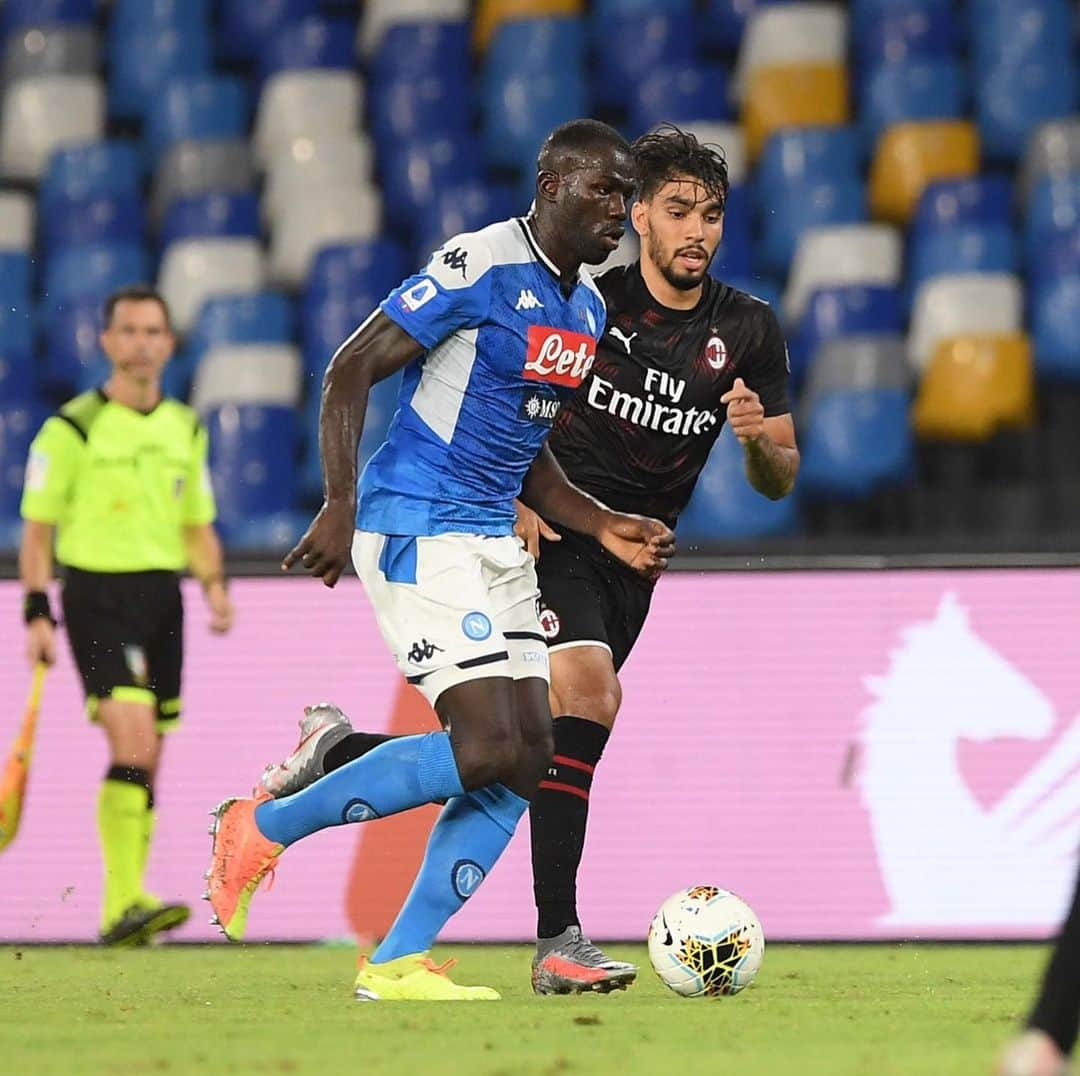 SSCナポリさんのインスタグラム写真 - (SSCナポリInstagram)「📸 Gli scatti del primo tempo ⚽ #NapoliMilan 1-1 🏆 #SerieATIM 💙 #ForzaNapoliSempre」7月13日 5時41分 - officialsscnapoli