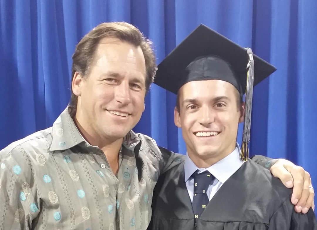 サミュエル・ミクラクのインスタグラム：「Happy Birthday to the greatest Dad ever!! I couldn’t imagine life with out all the lessons you’ve taught me and all the opportunities you provided for me. You’ve always wanted the best for me and made it fun the whole way, I love you and am glad I got to spend this week with you leading up to your big day! 😆🎉🥳」