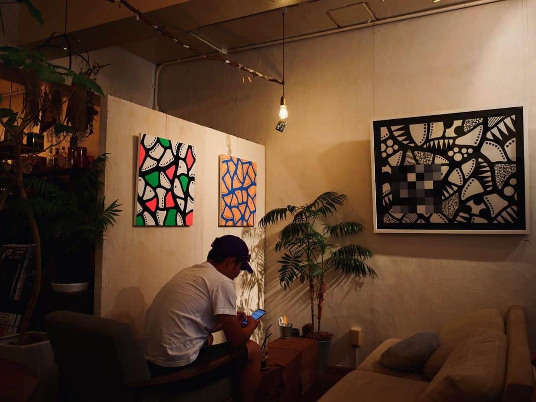 宇野陽介さんのインスタグラム写真 - (宇野陽介Instagram)「With Corona Afternoon... @ahhi_choi  Art asks #art #ask #how #think #aftereffects #worldtimes #nishinomiya #hyogo #blackwhitegrey」7月13日 6時39分 - yorkuno