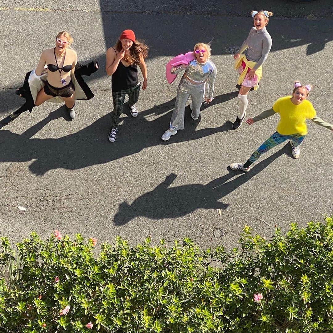 ニッキ・バン ダイクのインスタグラム：「Yep」