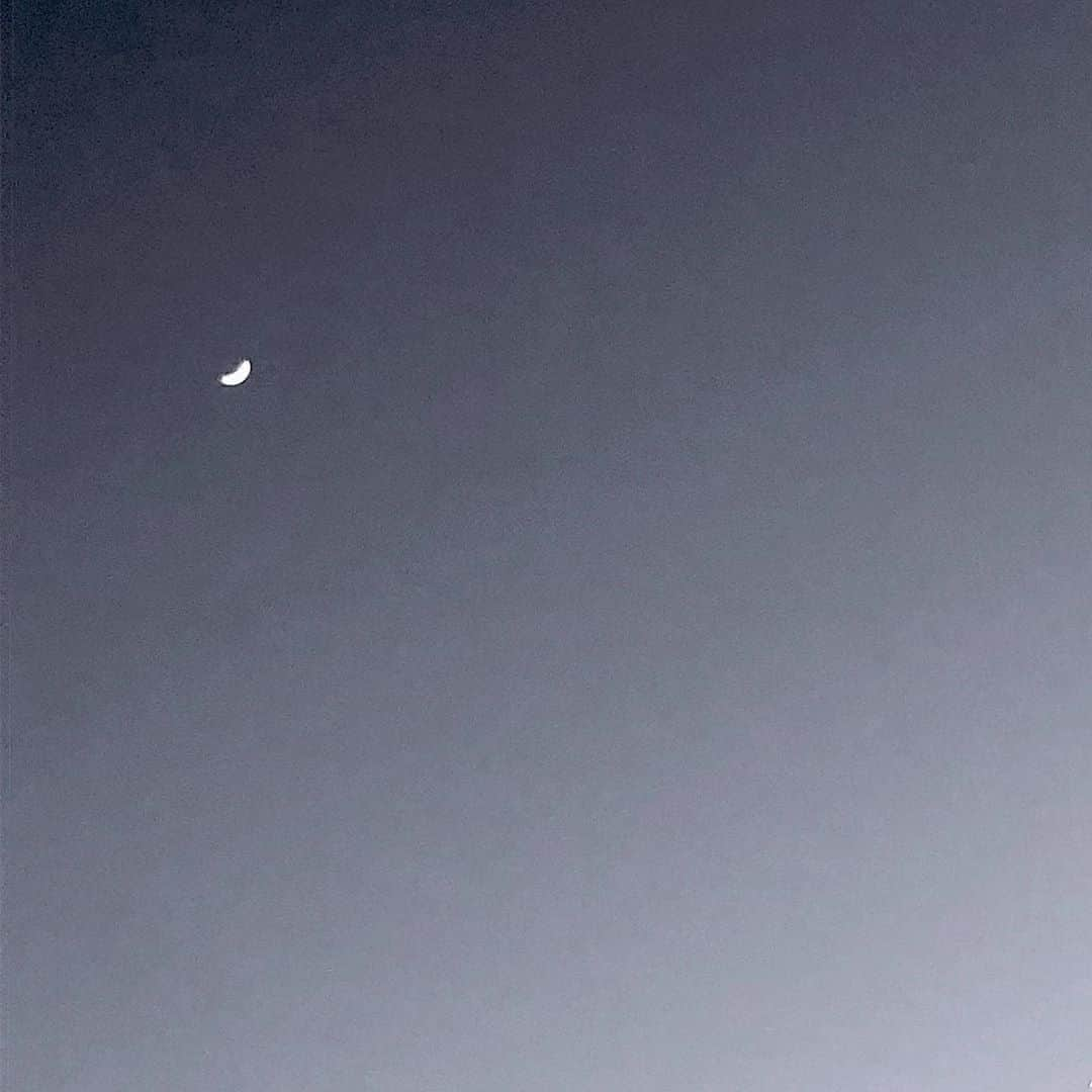 山崎亜美瑠さんのインスタグラム写真 - (山崎亜美瑠Instagram)「🌙」7月13日 7時48分 - amiru__7