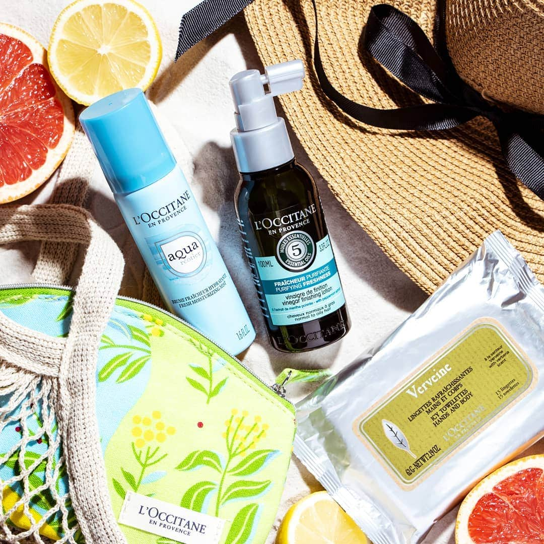 L'OCCITANE en Provenceさんのインスタグラム写真 - (L'OCCITANE en ProvenceInstagram)「＼夏のポーチのマストアイテム3選✨／暑さでベタつきがちな体をサッとリフレッシュ！﻿ コンパクトなひんやりアイテムで快適な夏に🏝✨﻿ ﻿ うだるような暑さや汗によるベタつき…。﻿ ﻿ そんな夏の不快な瞬間を﻿ 「どうにかしたい！」と願う人も多いはず😢﻿ ﻿ 今年の夏は、ロクシタンおすすめの﻿ リフレッシュを叶える持ち歩きアイテムで、﻿ 快適な毎日をゲットしましょう！💓﻿ ﻿ 仕事やデートの前後にもサッと使える！﻿ コンパクトで持ち歩きやすい﻿ 「ひんやりアイテム3選」をご紹介します✨﻿ ﻿ ﻿ 💧ミスト化粧水でリフレッシュ！﻿ アクアレオティエ ハイドレーションミスト（写真左）﻿ ﻿ ミネラルとヒアルロン酸(*1)でたっぷり保湿！﻿ 紫外線やエアコンによる肌の乾きを、﻿ 霧状のミストが瞬時にうるおします◎﻿ ﻿ メイク直しにも使えて、﻿ 肌への水分補給とともに気分もリフレッシュ！﻿ ﻿ ﻿ 🌿髪や頭皮をリフレッシュしたいときに！﻿ ピュアフレッシュネス シャイニングビネガー（写真中央）﻿ ﻿ ハーバルビネガー(*2)のミストで、﻿ どこでもいつでもうるサラ髪に！﻿ ﻿ お出かけ先でもシュッと髪と地肌を﻿ ケアして、爽やかな髪へ。﻿ 地肌にも塗布しやすいノズルタイプです。﻿ ﻿ ﻿ 🍋1枚で全身リフレッシュ！﻿ ヴァーベナ アイシータオレッツ（写真右下）﻿ ﻿ 全身をさっぱり拭ける﻿ ローションたっぷりのシート。﻿ ﻿ ひんやり成分・メントール配合で、﻿ マイナス1.7℃の爽快感(*3)！﻿ ﻿ ロクシタン人気No.1(*4)の﻿ 爽やかなヴァーベナの香りでリフレッシュして✨﻿ ﻿ ﻿ みなさんはどのアイテムが気になりますか？﻿ ﻿ 💧アクアレオティエ ハイドレーションミスト﻿ 🌿ピュアフレッシュネス シャイニングビネガー﻿ 🍋ヴァーベナ アイシータオレッツ﻿ ﻿ ぜひコメント欄に、絵文字で教えてください♪﻿ ﻿ ﻿ 【👆】商品タップで詳細をチェック！﻿ ﻿ (*1)ヒアルロン酸Na（スキンコンディショニング成分）﻿ (*2)酢、セージ葉エキス、ローズマリー葉エキス、ラベンダー花エキス、タチジャコウソウ花／葉エキス （すべてヘア・スキンコンディショニング成分）﻿ (*3)ヴァーベナ アイシータオレッツ使用直後の感触﻿ (*4)ロクシタン フレグランスレンジ別売上に基づく 集計期間：2018年10月～2019年9月﻿ ﻿ #ロクシタン #ミスト化粧水 #化粧水 #スキンケア #ヘアケア #ポーチの中身 #持ち歩きコスメ #乾燥肌対策 #ファイブハーブス #ヴァーベナ #夏コスメ2020 #夏コスメ #モテコスメ #アクアレオティエ #お直しコスメ #ひんやりグッズ #保湿 #乾燥肌 #乾燥肌におすすめ #女子力向上委員会 #置き画くら部 #メイク直し #リフレッシュ #ひんやり #美肌ケア #スキンケア #おすすめコスメ #キレイになりたい #爽やか #LOccitane」7月13日 17時18分 - loccitane_jp